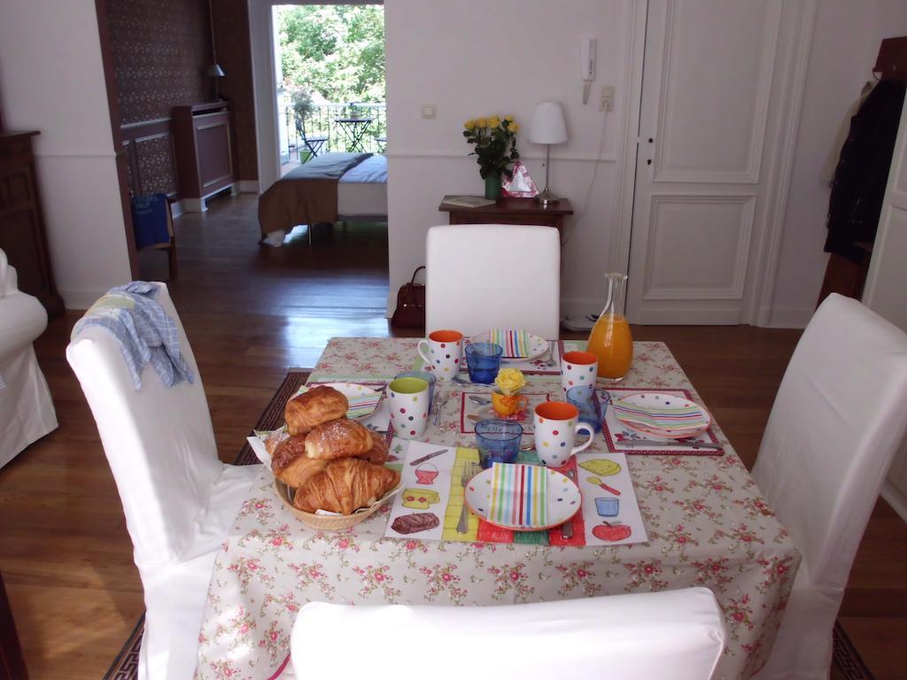 Apartments Suites in Antwerpen Kamer foto